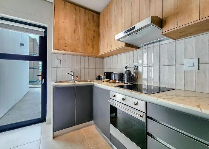 Albany - Sea Point Accommodation